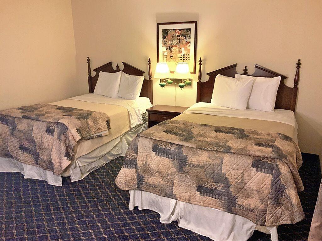 Regency Inn & Suites West Springfield Luaran gambar