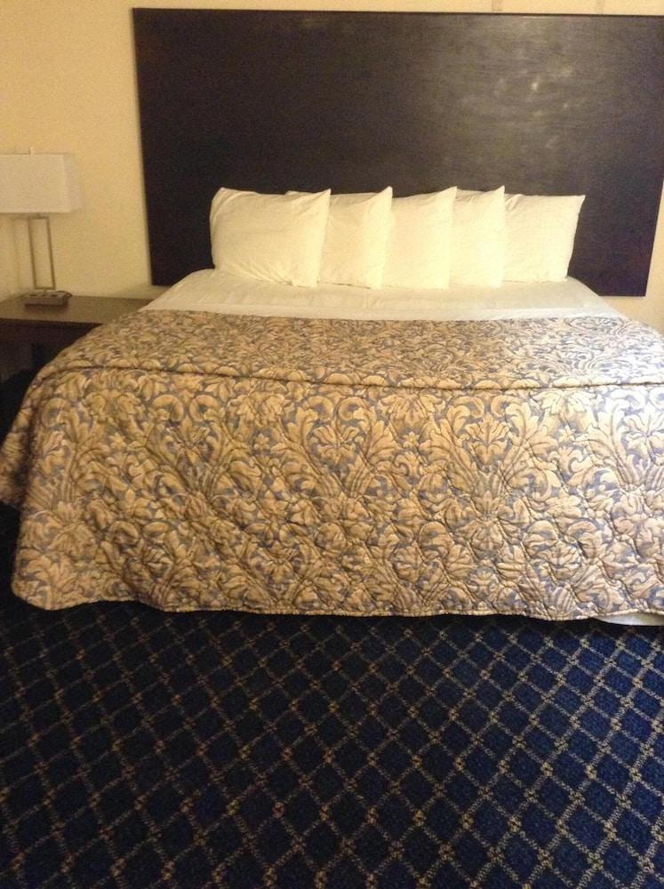 Regency Inn & Suites West Springfield Luaran gambar