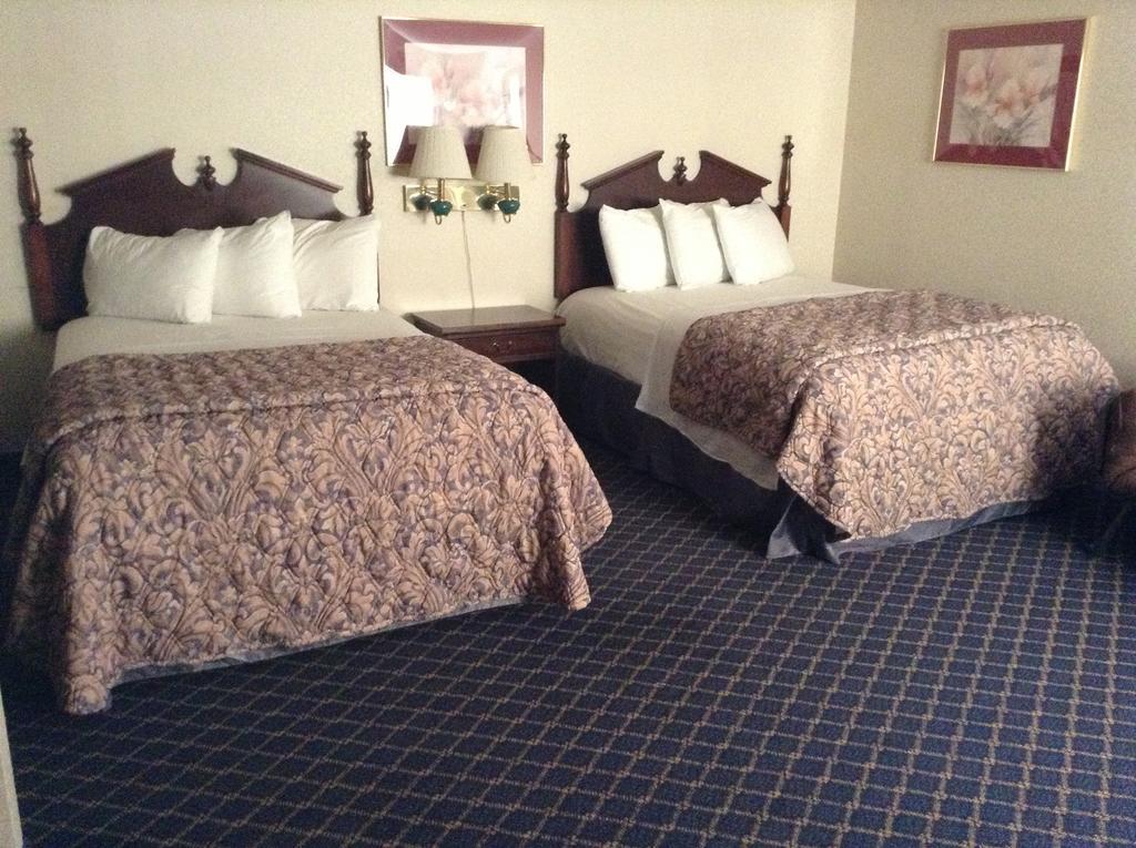 Regency Inn & Suites West Springfield Luaran gambar