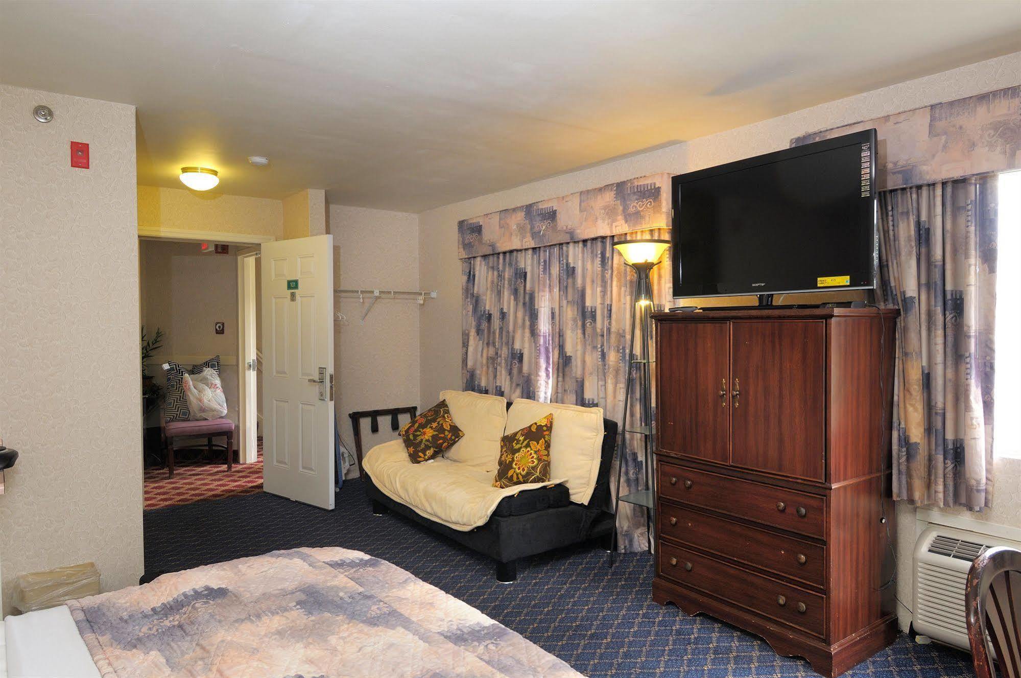 Regency Inn & Suites West Springfield Luaran gambar